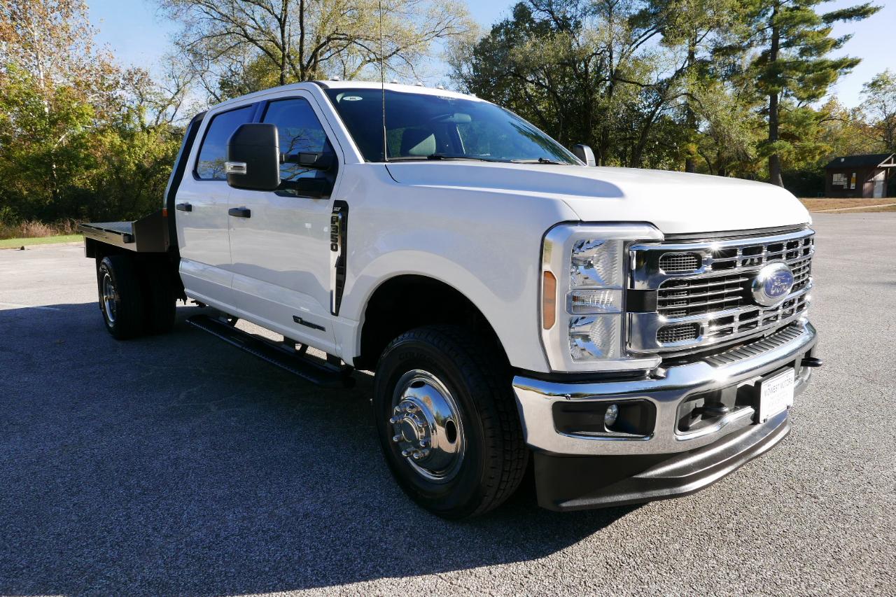 Ford Super Duty F-350 DRW XLT 4WD Crew Cab 8' Box 2026
