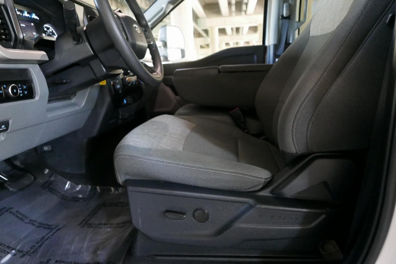 Ford Super Duty F-350 DRW XLT 4WD Crew Cab 8' Box 2026