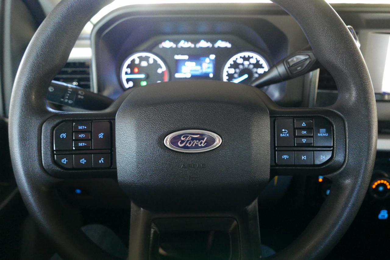 Ford Super Duty F-350 DRW XLT 4WD Crew Cab 8' Box 2026