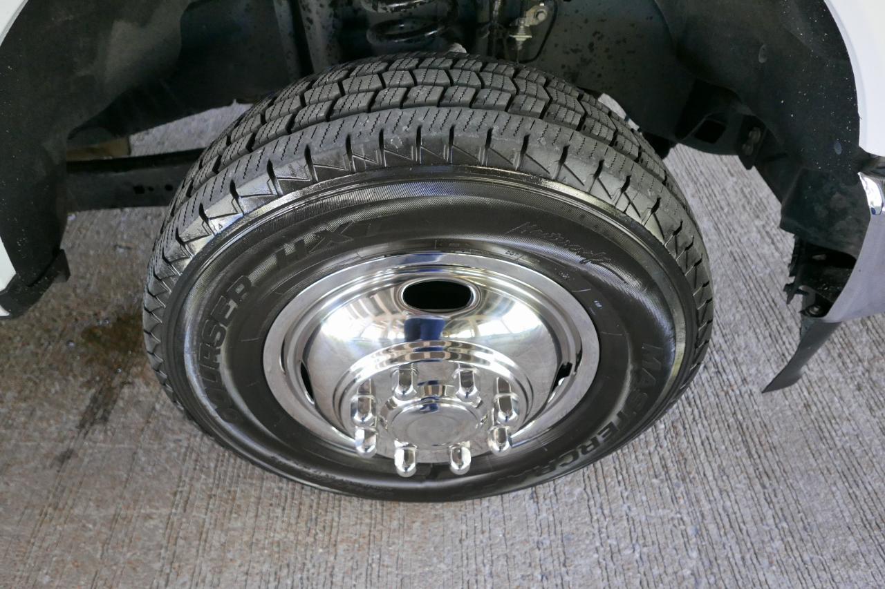 Ford Super Duty F-350 DRW XLT 4WD Crew Cab 8' Box 2026