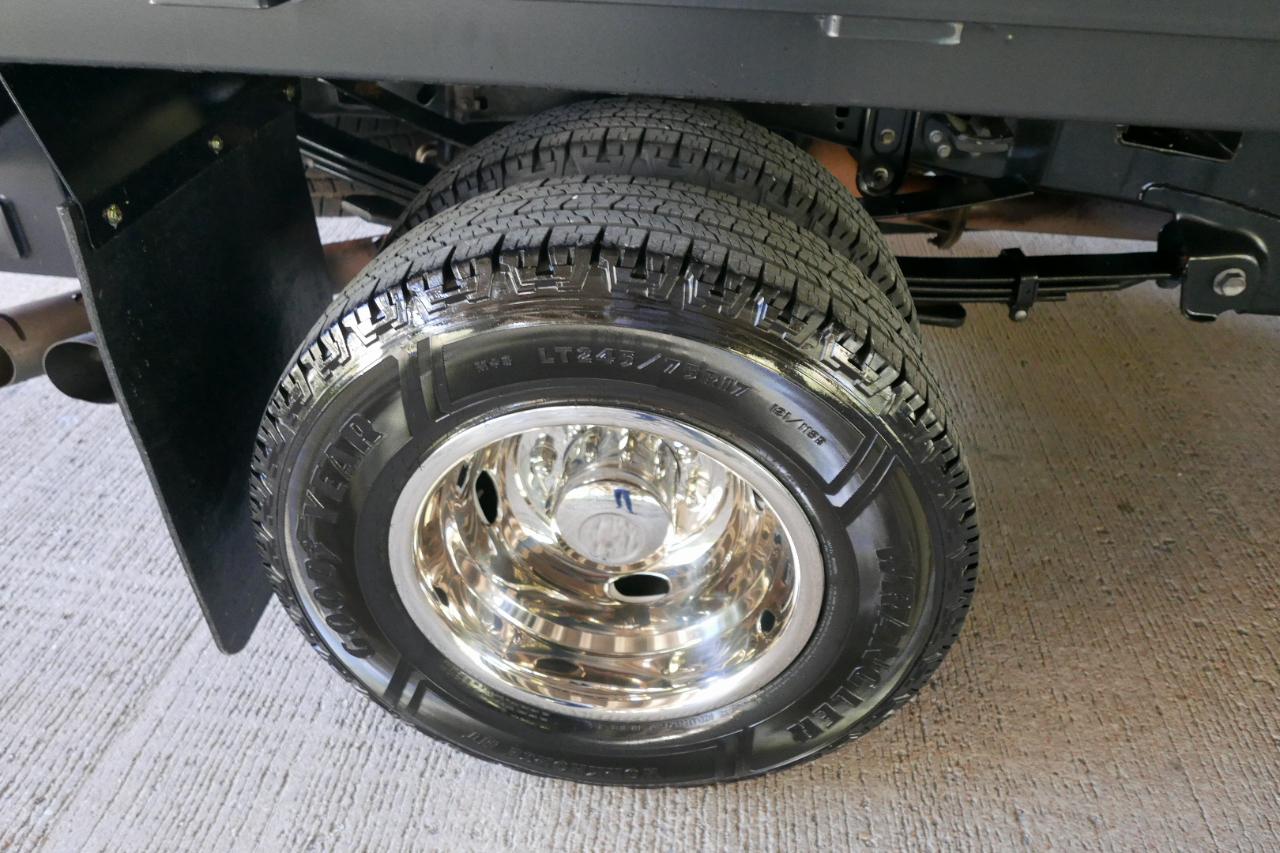 Ford Super Duty F-350 DRW XLT 4WD Crew Cab 8' Box 2026