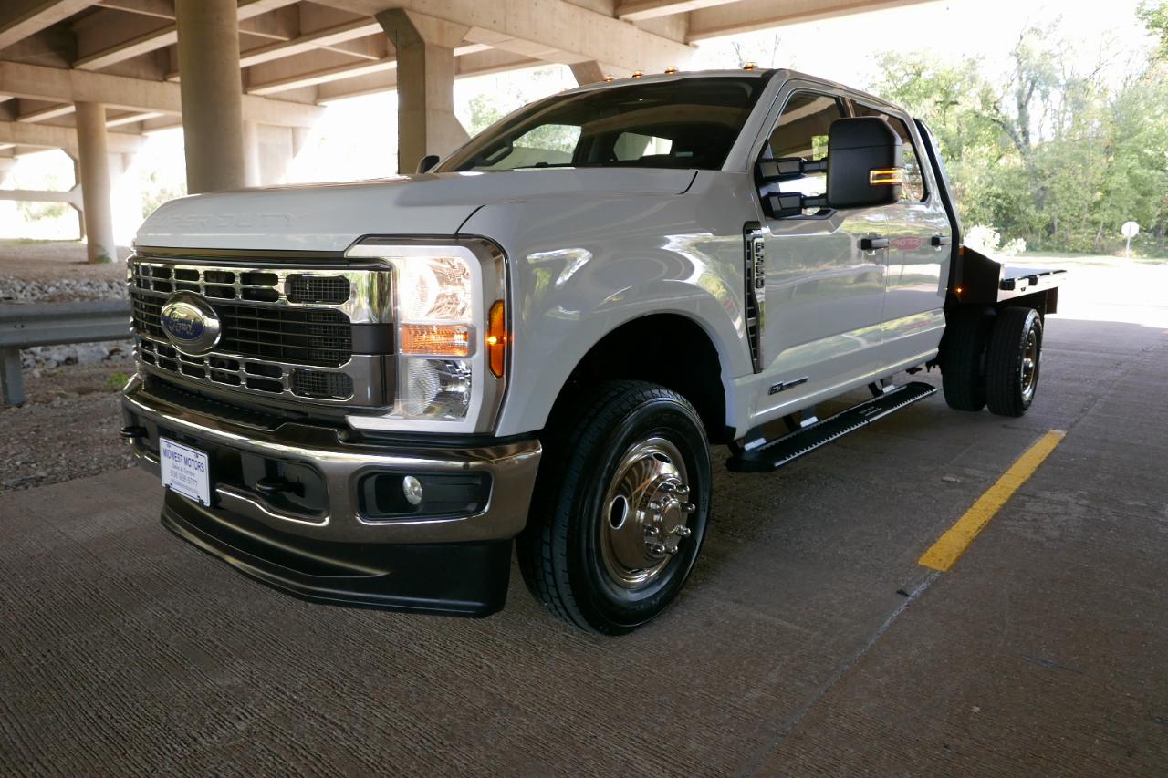 Ford Super Duty F-350 DRW XLT 4WD Crew Cab 8' Box 2026