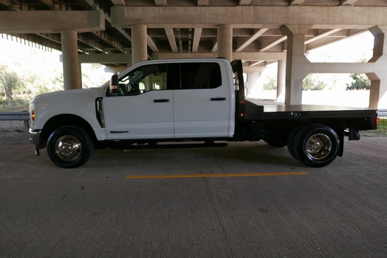 Ford Super Duty F-350 DRW XLT 4WD Crew Cab 8' Box 2026