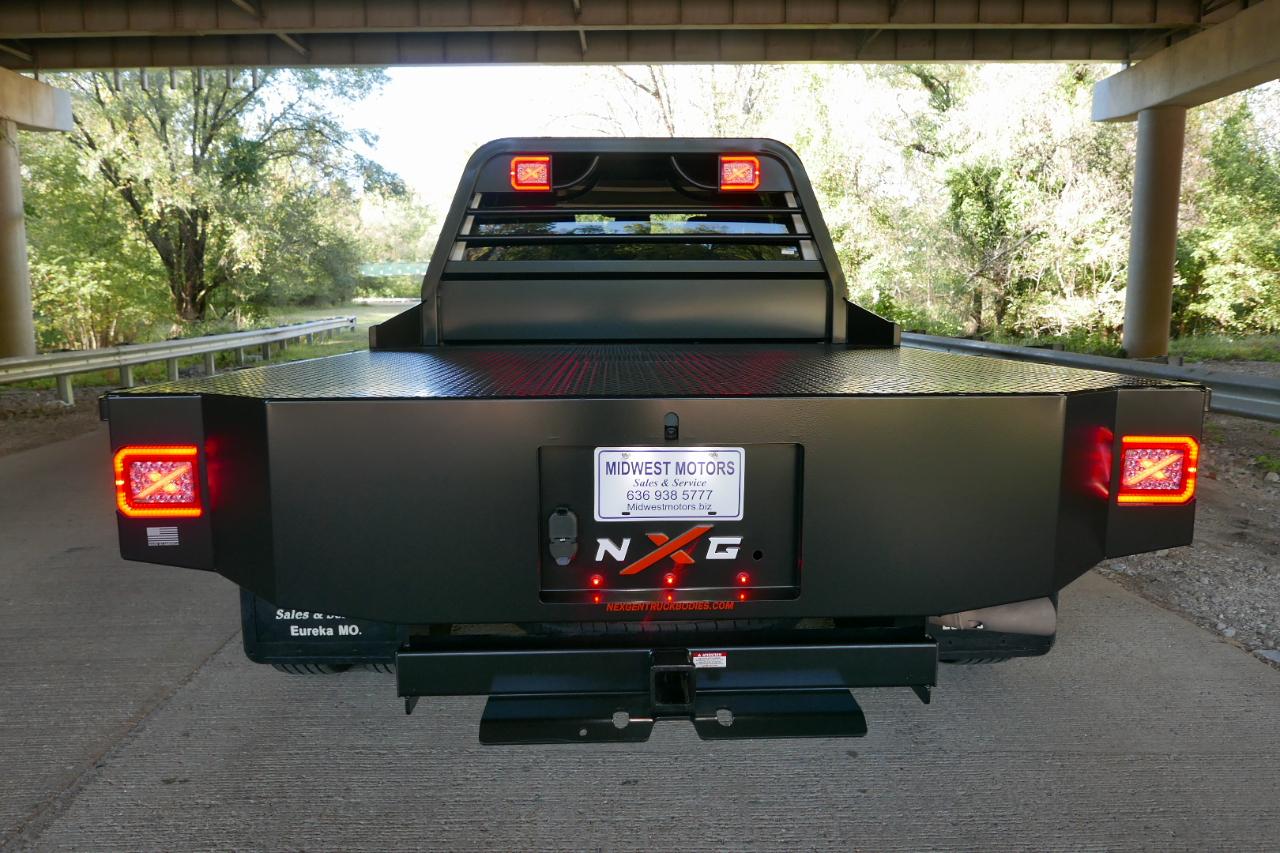 Ford Super Duty F-350 DRW XLT 4WD Crew Cab 8' Box 2026