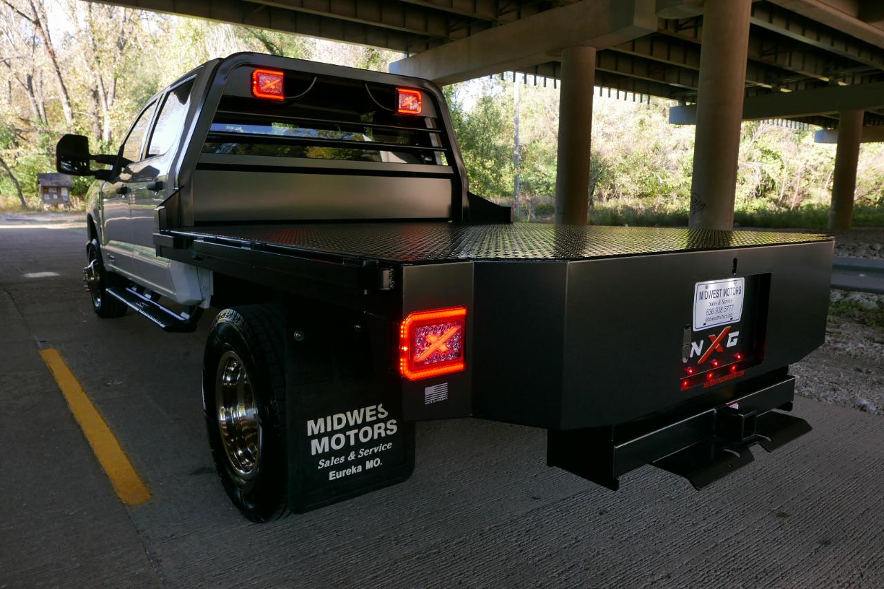 Ford Super Duty F-350 DRW XLT 4WD Crew Cab 8' Box 2026