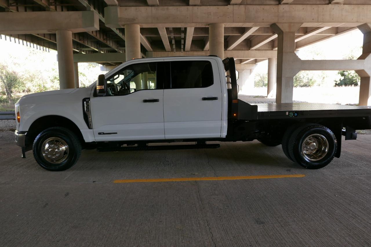 Ford Super Duty F-350 DRW XLT 4WD Crew Cab 8' Box 2026