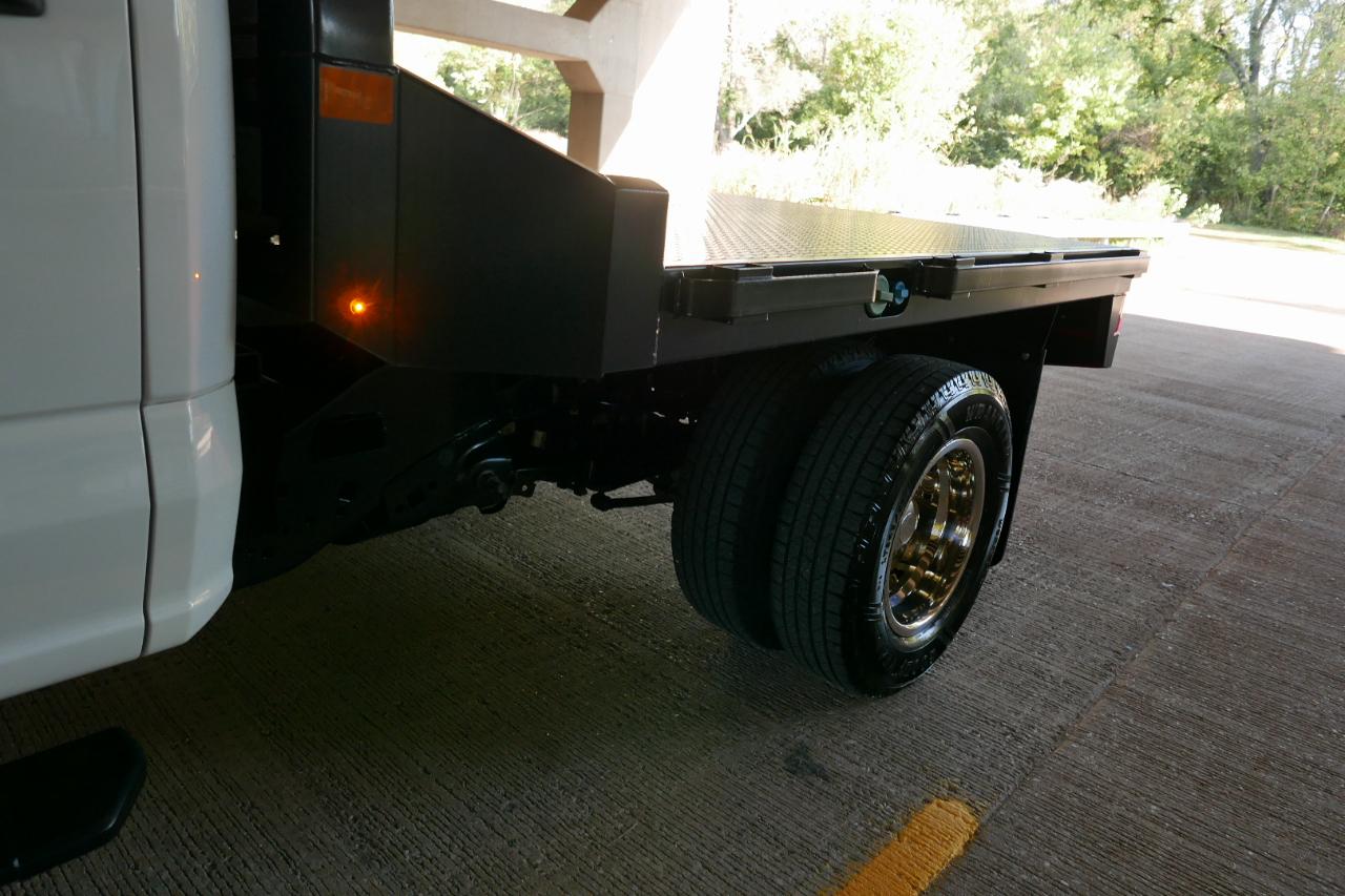 Ford Super Duty F-350 DRW XLT 4WD Crew Cab 8' Box 2026