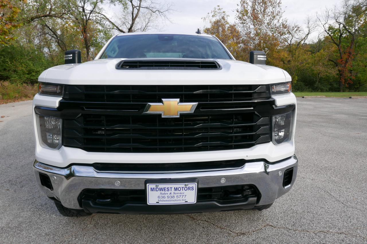 Chevrolet Silverado 3500HD 4WD Crew Cab 172" Work Truck 2025
