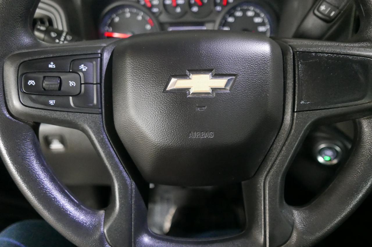 Chevrolet Silverado 3500HD 4WD Crew Cab 172" Work Truck 2025