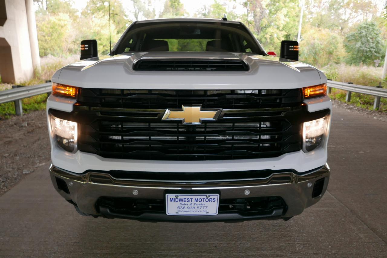 Chevrolet Silverado 3500HD 4WD Crew Cab 172" Work Truck 2025