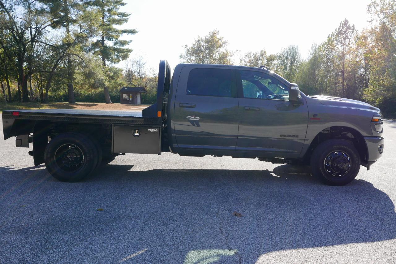 RAM 3500 Laramie 4x4 Crew Cab 8' Box 2026