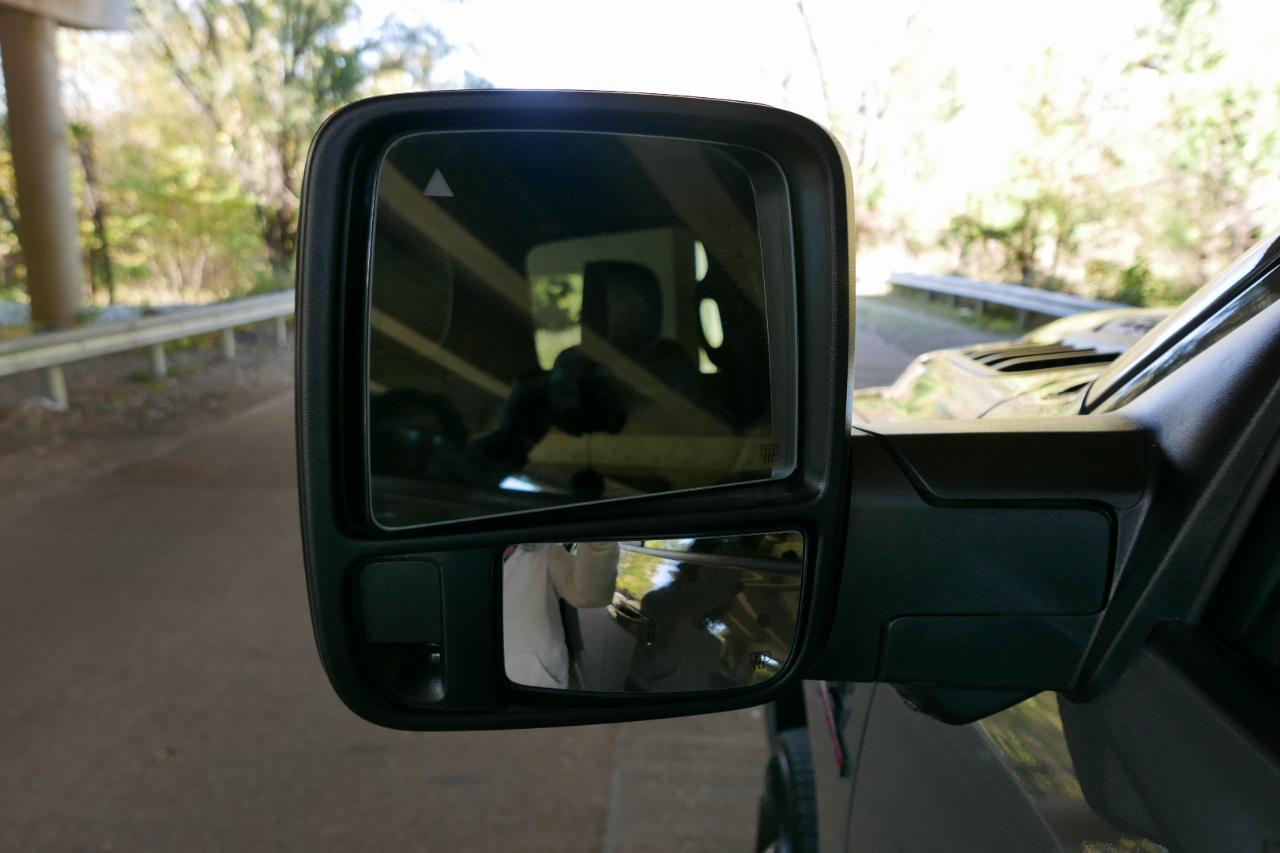 RAM 3500 Laramie 4x4 Crew Cab 8' Box 2026
