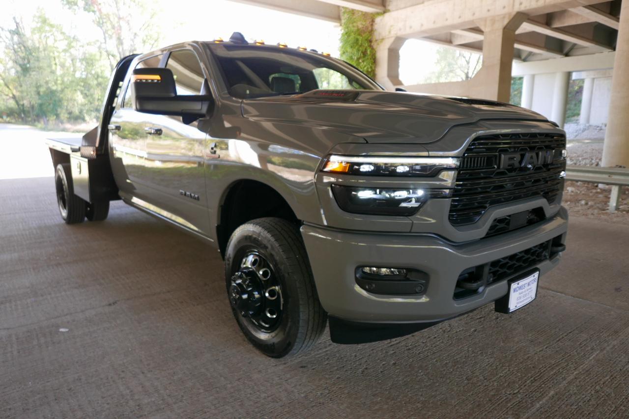 RAM 3500 Laramie 4x4 Crew Cab 8' Box 2026