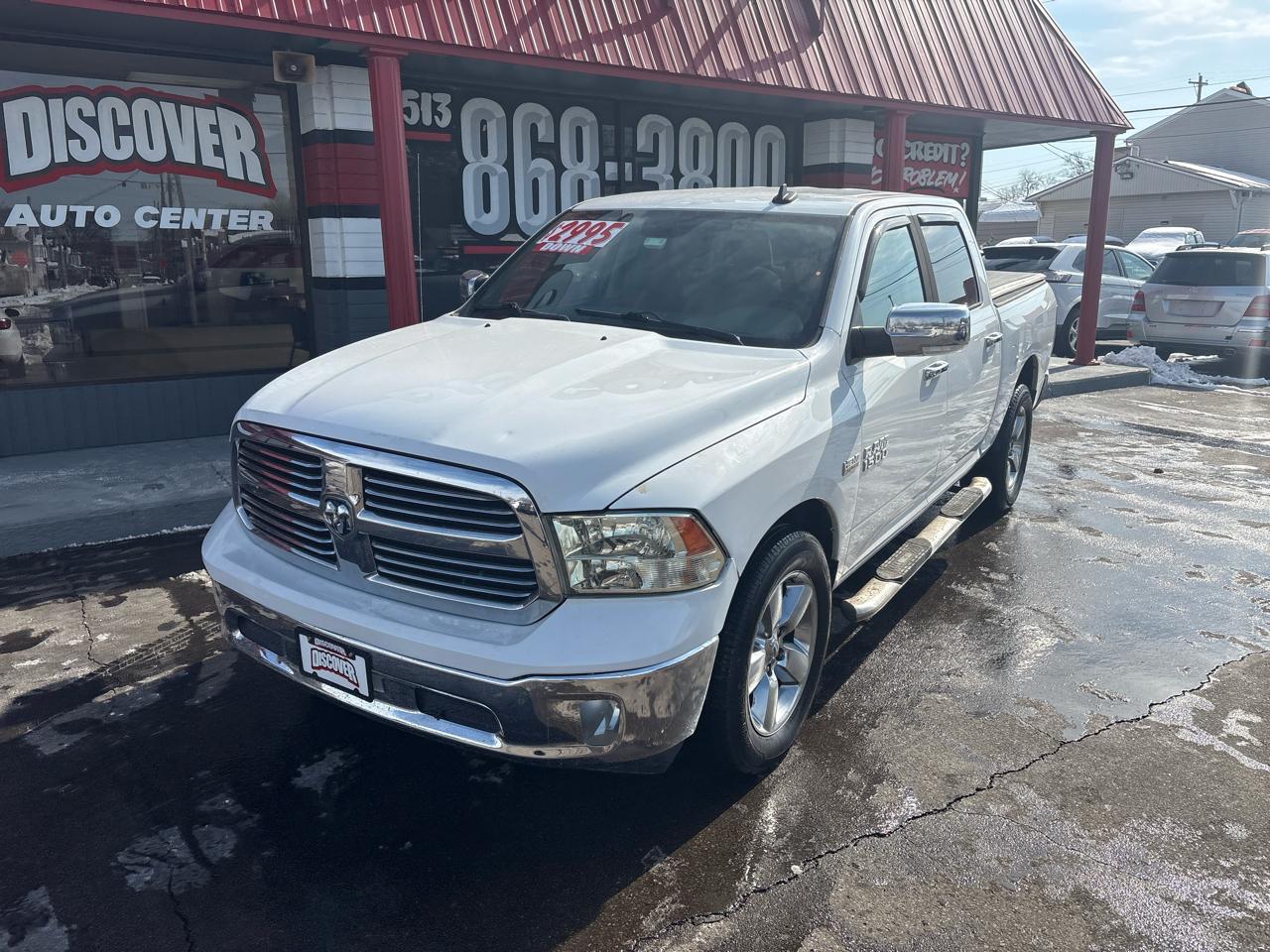 RAM 1500 4WD Crew Cab 140.5" Big Horn 2015