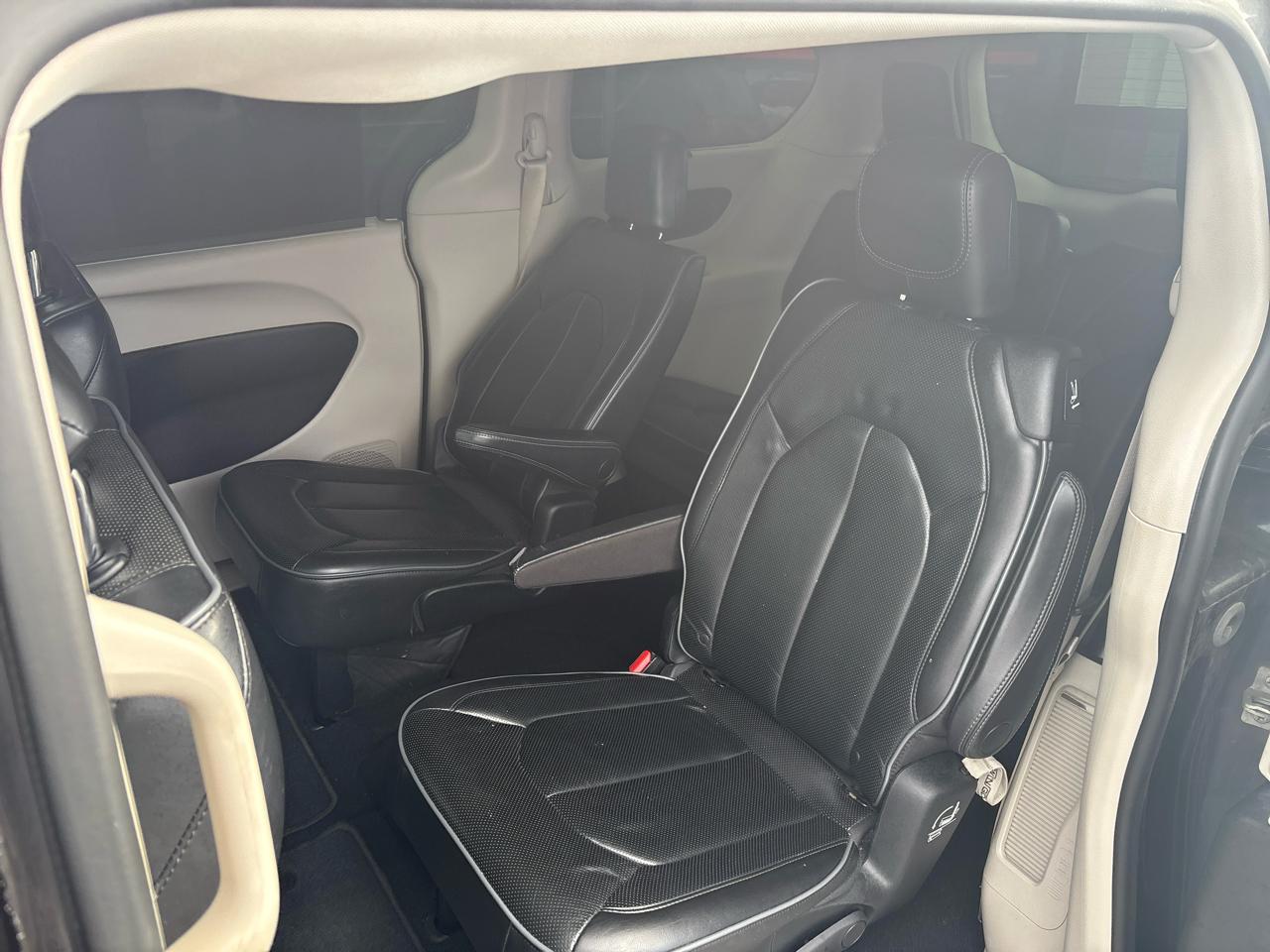 Chrysler Pacifica Limited FWD 2017