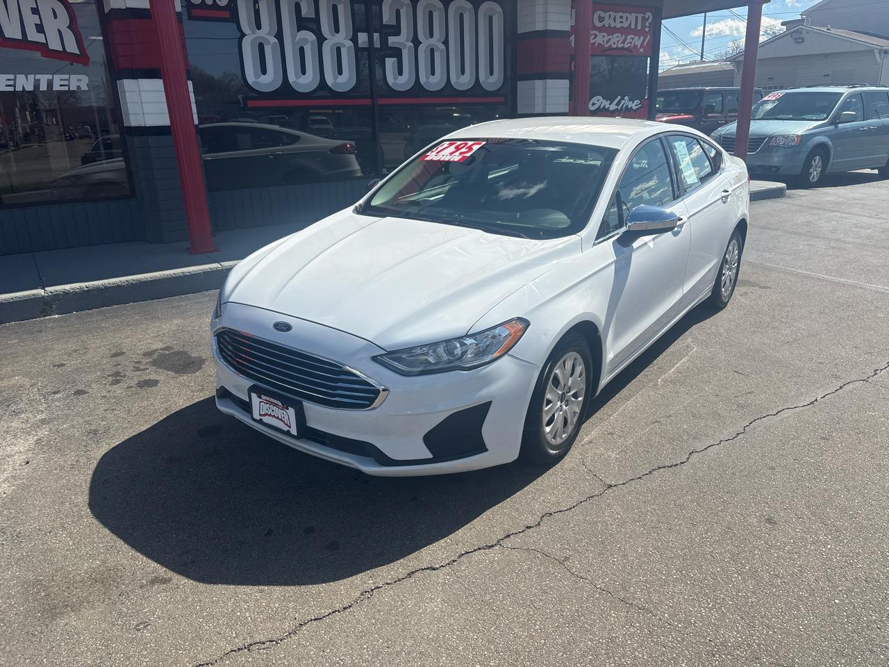 Ford Fusion S FWD 2019