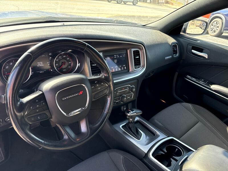 2021 Dodge Charger SXT photo 2