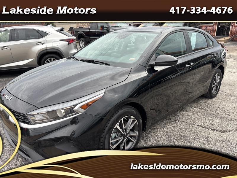 2024 Kia Forte LXS IVT