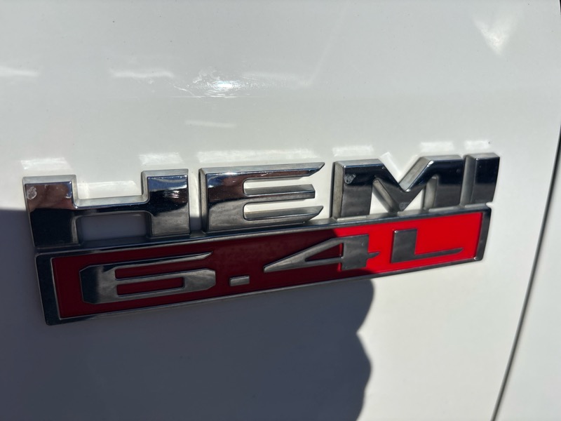 RAM 2500 Tradesman 4x4 Crew Cab 6'4" Box 2020