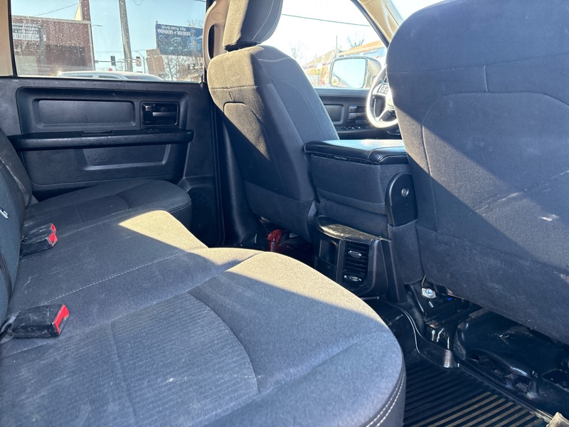 RAM 2500 Tradesman 4x4 Crew Cab 6'4" Box 2020