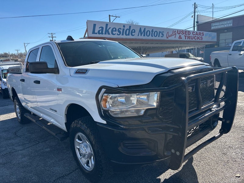 RAM 2500 Tradesman 4x4 Crew Cab 6'4" Box 2020