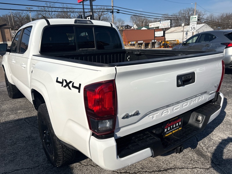 Toyota Tacoma 4WD SR5 Double Cab 5' Bed AT (Natl) 2021