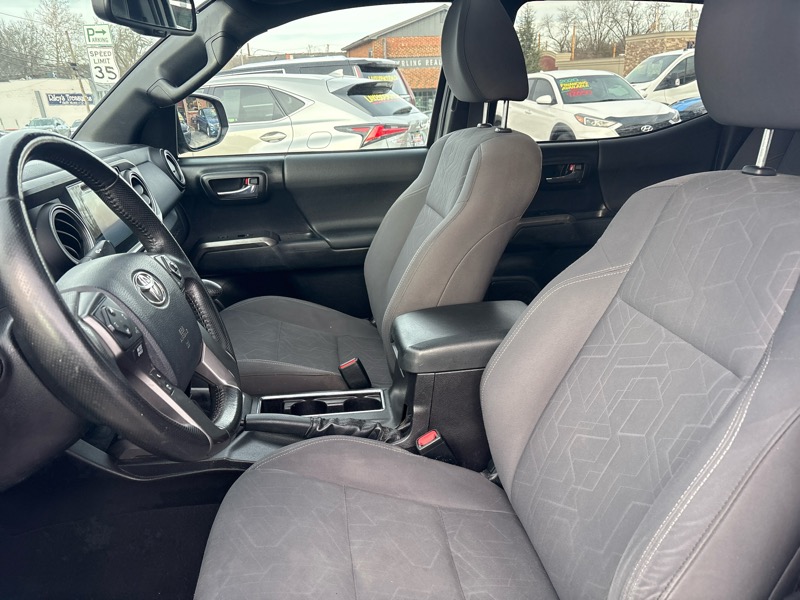 Toyota Tacoma 4WD Double Cab V6 MT TRD Off Road (Natl) 2016