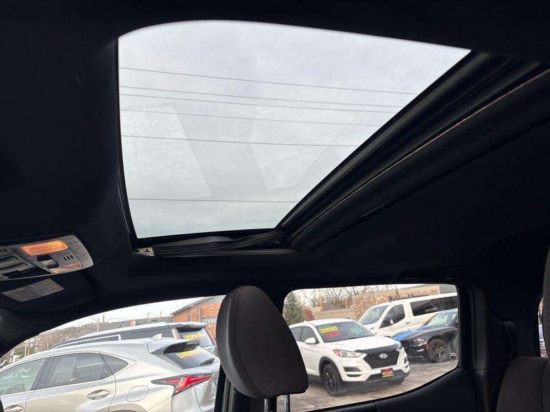 Toyota Tacoma 4WD Double Cab V6 MT TRD Off Road (Natl) 2016