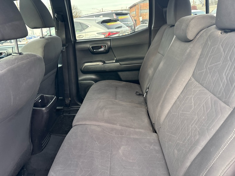 Toyota Tacoma 4WD Double Cab V6 MT TRD Off Road (Natl) 2016