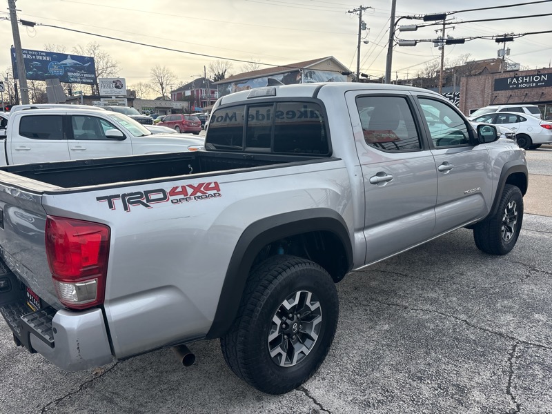 Toyota Tacoma 4WD Double Cab V6 MT TRD Off Road (Natl) 2016