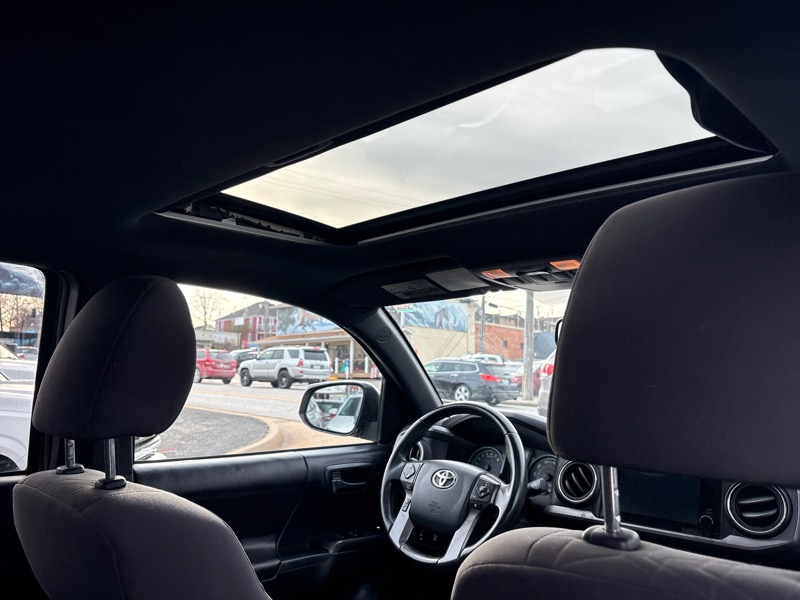 Toyota Tacoma 4WD Double Cab V6 MT TRD Off Road (Natl) 2016