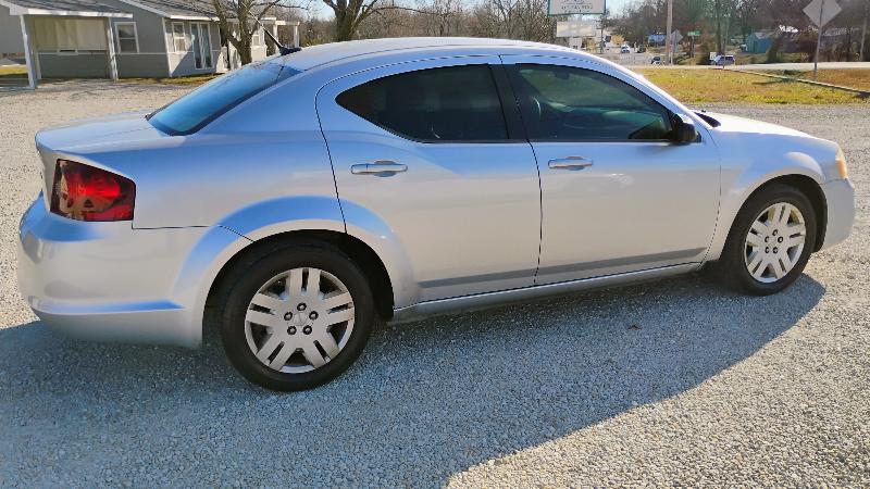 Dodge Avenger 4dr Sdn Express 2011