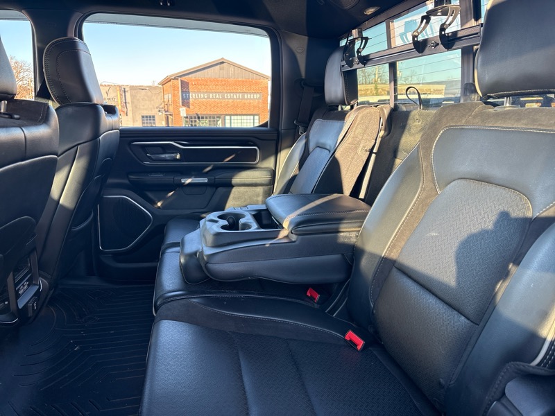 RAM 1500 Laramie 4x4 Crew Cab 5'7" Box 2019