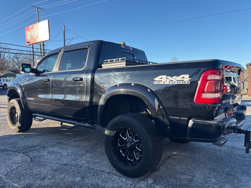 RAM 1500 Laramie 4x4 Crew Cab 5'7" Box 2019