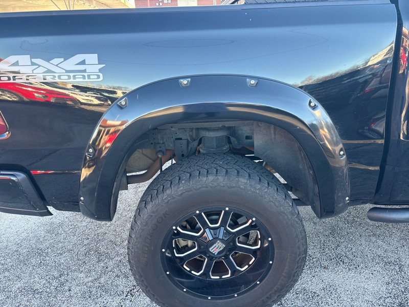 RAM 1500 Laramie 4x4 Crew Cab 5'7" Box 2019