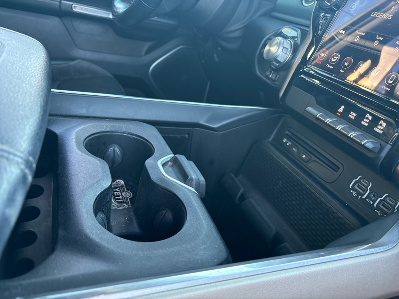 RAM 1500 Laramie 4x4 Crew Cab 5'7" Box 2019