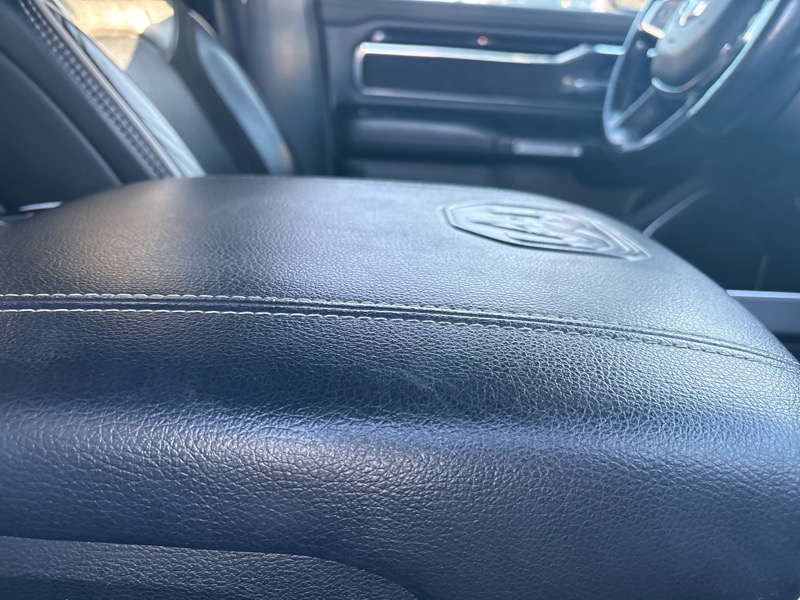 RAM 1500 Laramie 4x4 Crew Cab 5'7" Box 2019