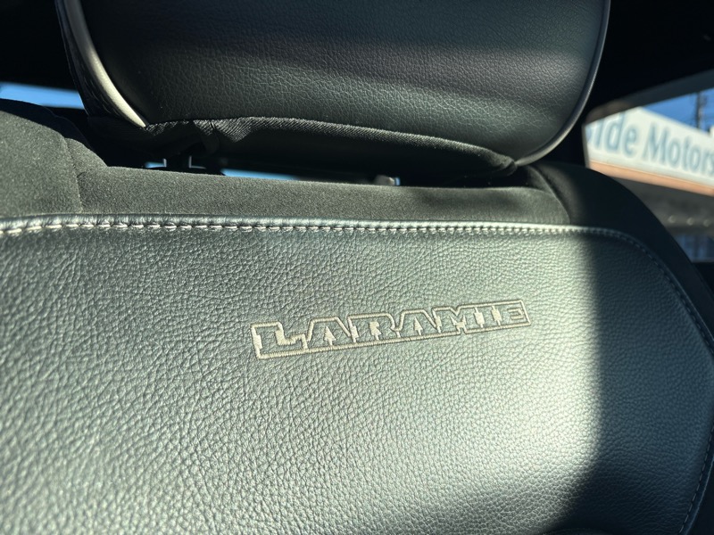 RAM 1500 Laramie 4x4 Crew Cab 5'7" Box 2019