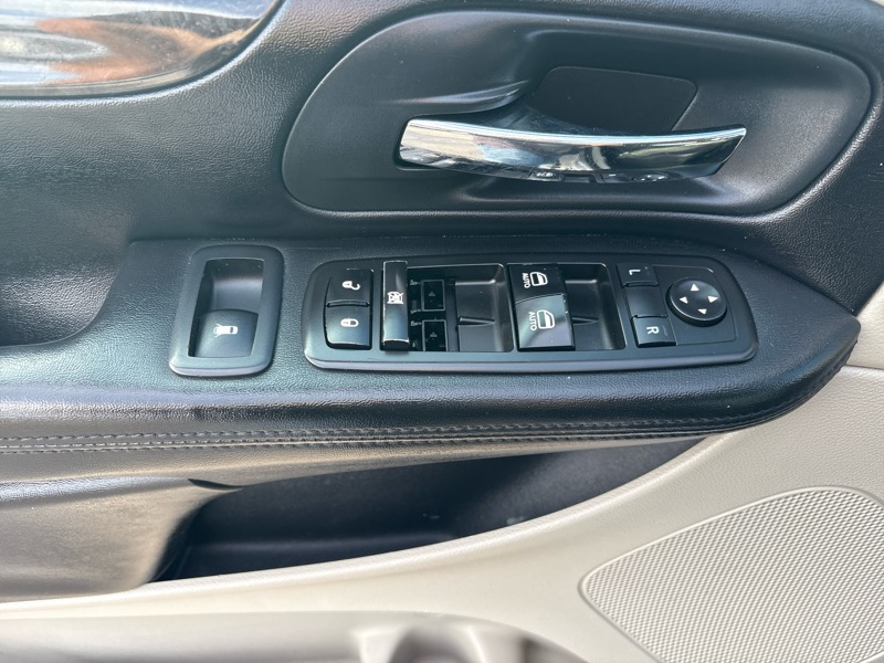 Dodge Grand Caravan 4dr Wgn SXT 2012