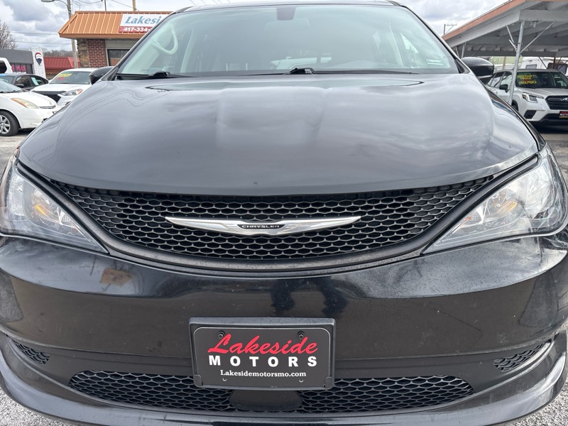 Chrysler Voyager LX FWD 2022