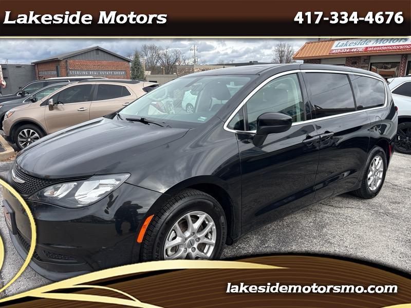 2022 Chrysler Voyager LX FWD