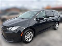 2022 Chrysler Voyager 