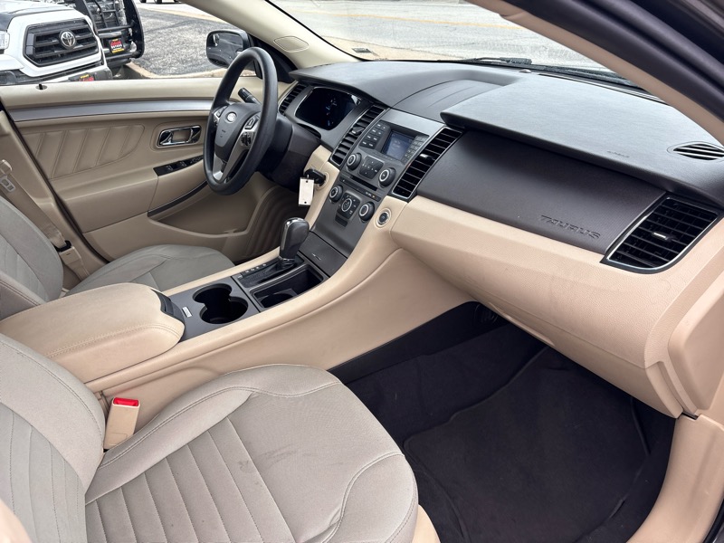 Ford Taurus SE FWD 2019