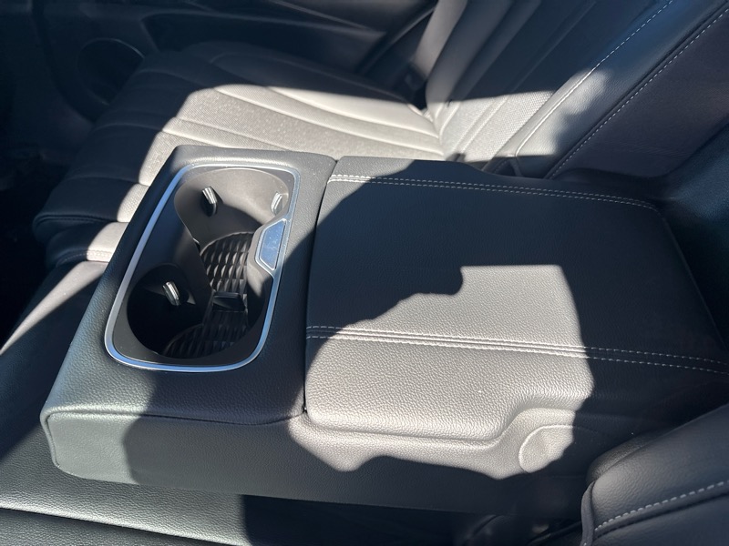 Genesis GV80 2.5T Standard AWD 2025