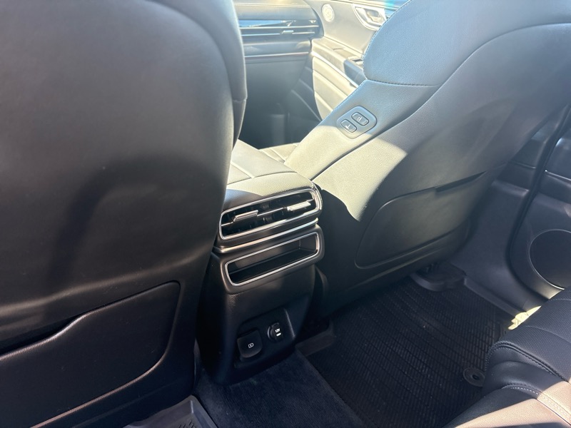 Genesis GV80 2.5T Standard AWD 2025