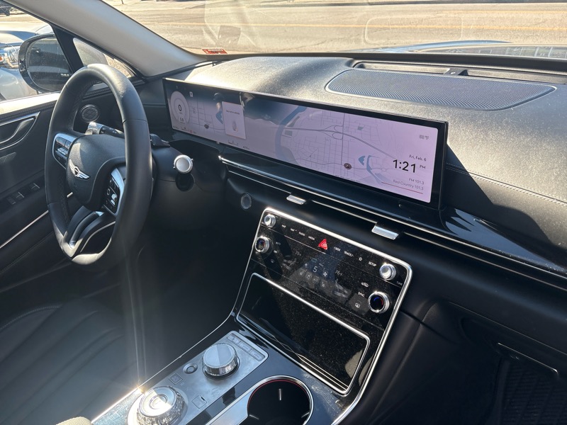 Genesis GV80 2.5T Standard AWD 2025