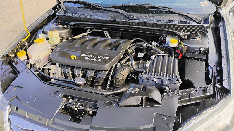 Chrysler 200 4dr Sdn Touring 2013