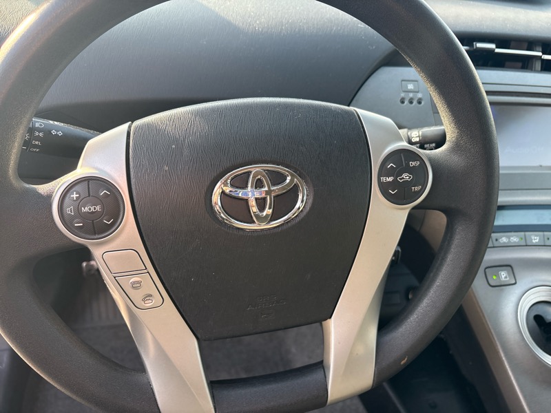 Toyota Prius 5dr HB Persona Series Special Edition (Natl) 2015