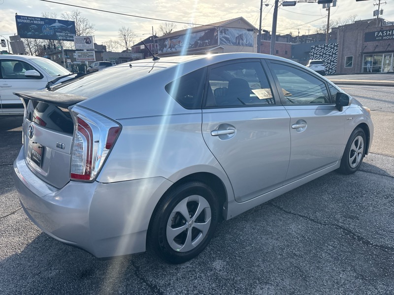 Toyota Prius 5dr HB Persona Series Special Edition (Natl) 2015