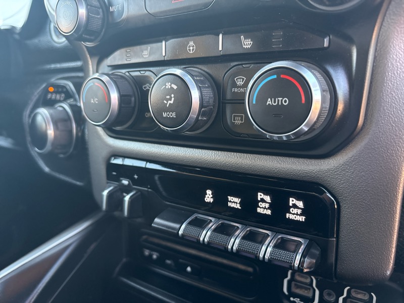 RAM 1500 Big Horn/Lone Star 4x4 Crew Cab 5'7" Box 2019